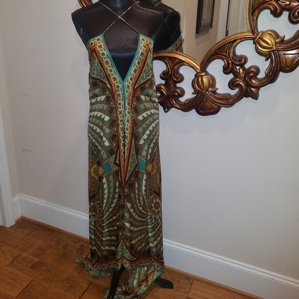 Scarf Nicole Miller dress